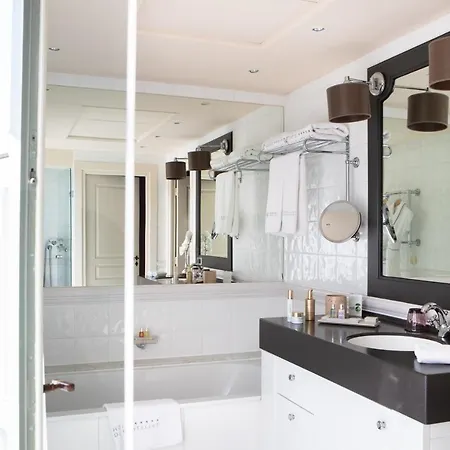 L'hotel & Du Castellet 5*