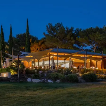 فندق L'hotel & Du Castellet