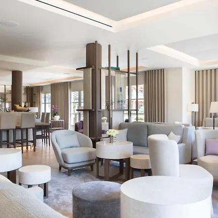 L'hotel & Du Castellet فندق لو كاستليت