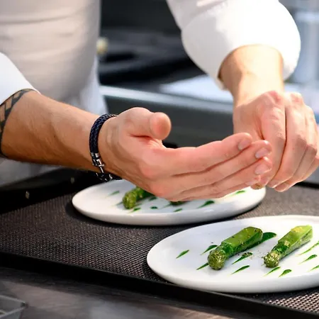 L'hotel & Du Castellet لو كاستليت