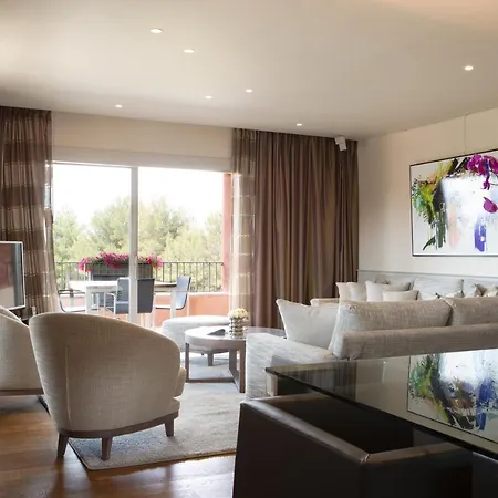 L'hotel & Du Castellet 5* لو كاستليت