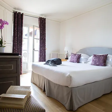 L'hotel & Du Castellet 5* لو كاستليت