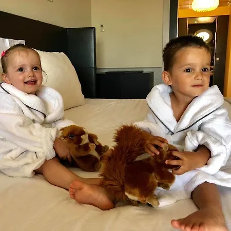 L'hotel & Du Castellet فندق 5*