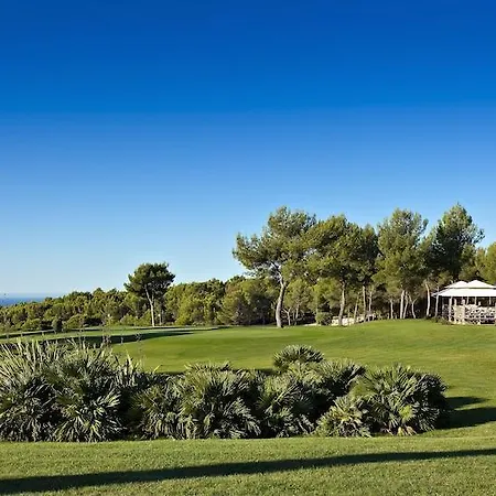 فندق L'hotel & Du Castellet 5*
